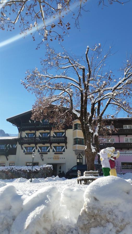 乌特布鲁恩公寓及酒店 Neukirchen am Großvenediger 外观 照片